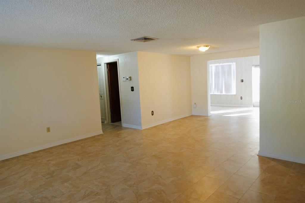 8948 St Regis Lane Port Richey, FL 34668 - Photo 4 of 33