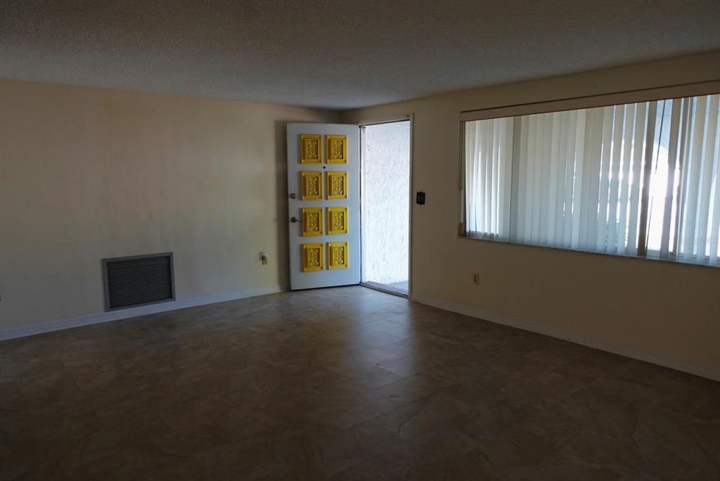 8948 St Regis Lane Port Richey, FL 34668 - Photo 6 of 33