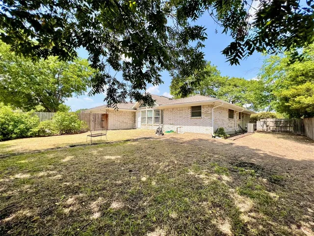 $2,600 | 2732 Parkhaven Drive, Plano, TX 75075