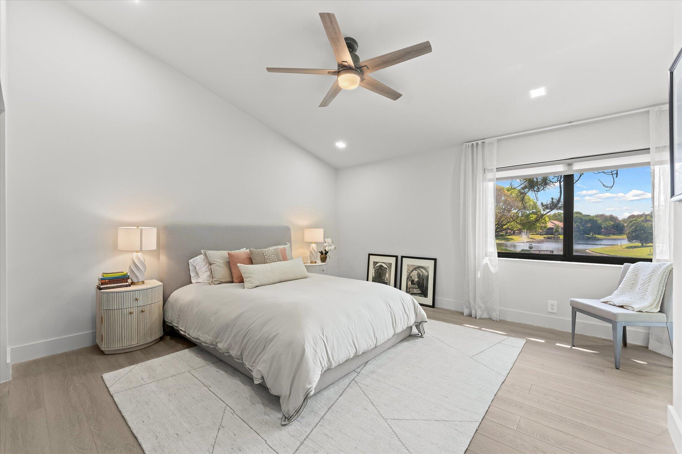 5521 Coach House Circle, Unit G Boca Raton, FL 33486 - Photo 17 of 32 Primary Bedroom