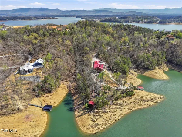 $2,250,000 | 430 Filet Lane, Dandridge, TN 37725