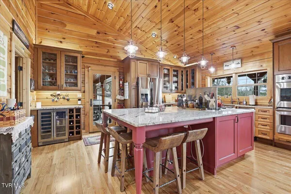 $2,250,000 | 430 Filet Lane, Dandridge, TN 37725