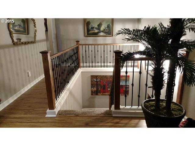 59525 Oak Ridge Street St. Helens, OR 97051 - Photo 11 of 16 Gallery Image 11