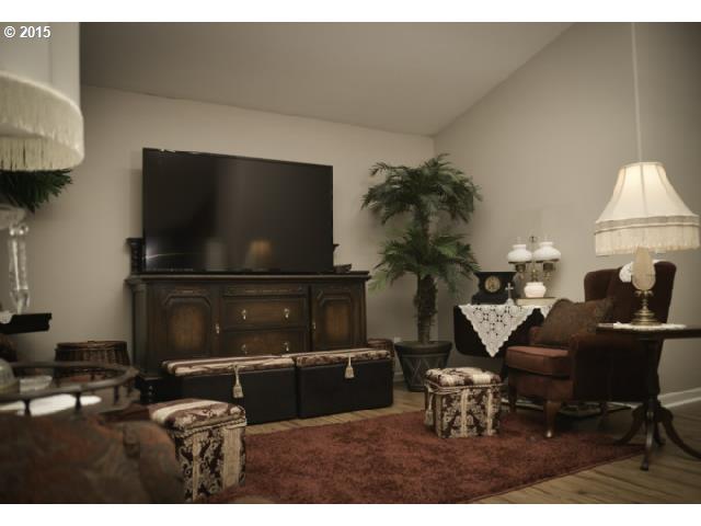 59525 Oak Ridge Street St. Helens, OR 97051 - Photo 8 of 16 Gallery Image 8