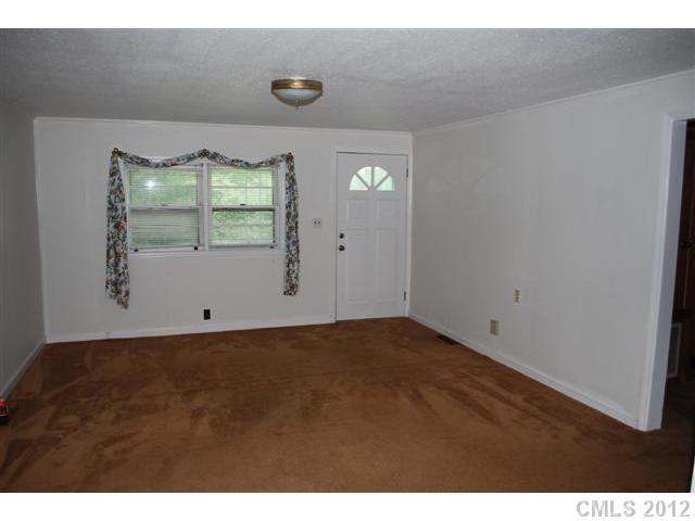 1216 Cedarhurst Road Chester, SC 29706 - Photo 4 of 14