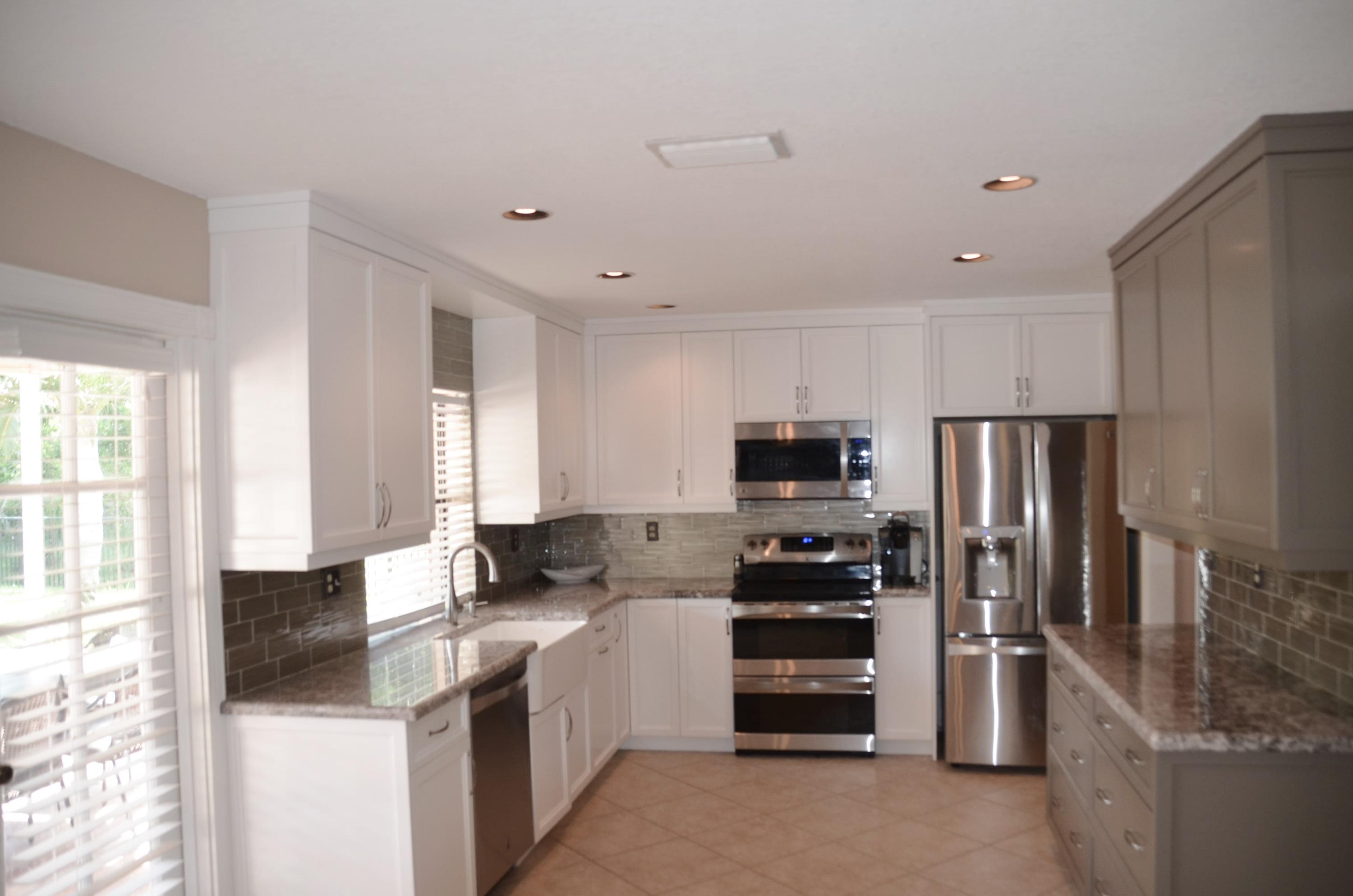 20954 Chisolm Way Boca Raton, FL 33428 - Photo 13 of 36 Kitchen