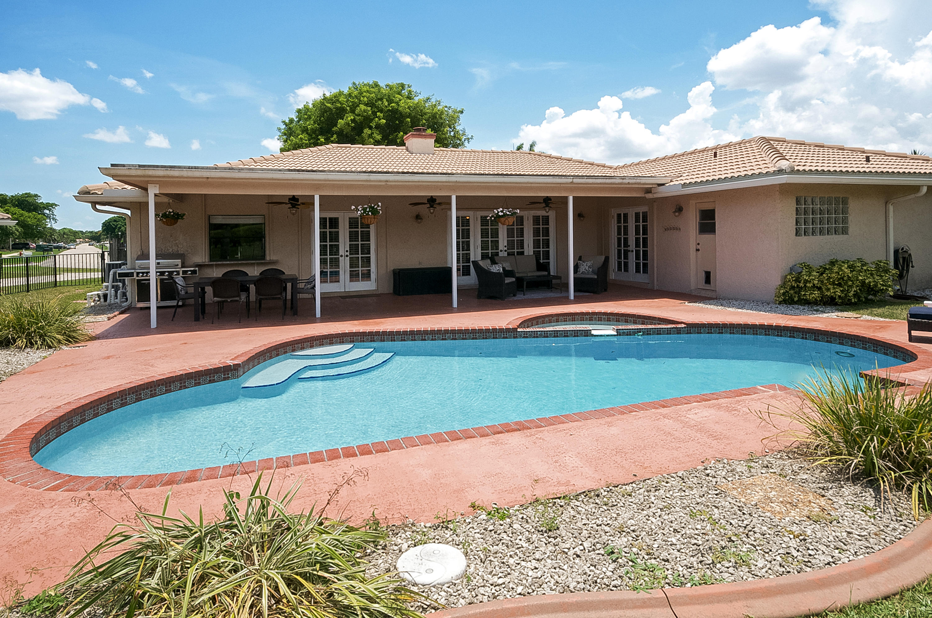 20954 Chisolm Way Boca Raton, FL 33428 - Photo 30 of 36 Pool