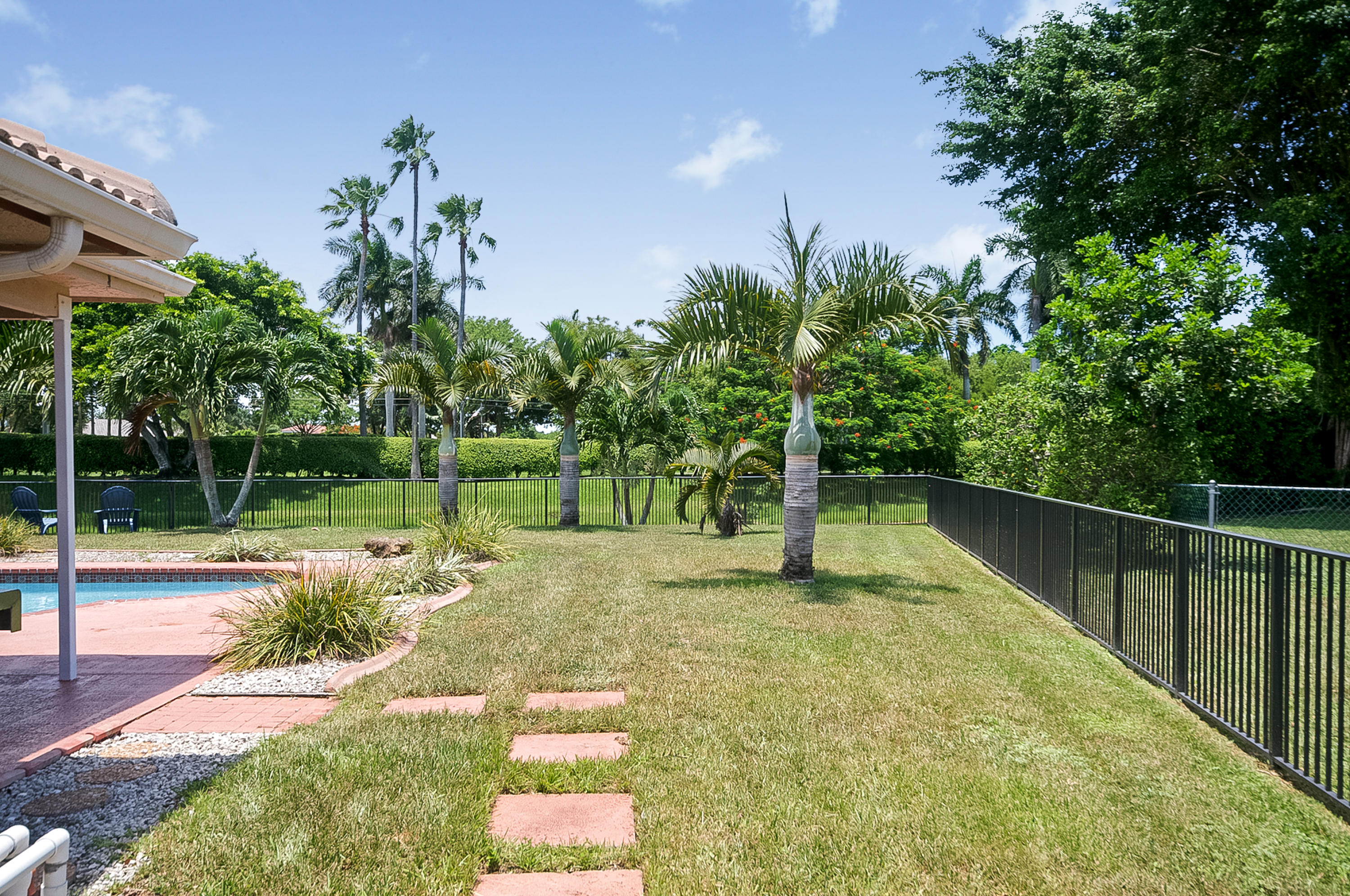 20954 Chisolm Way Boca Raton, FL 33428 - Photo 32 of 36 Back Yard