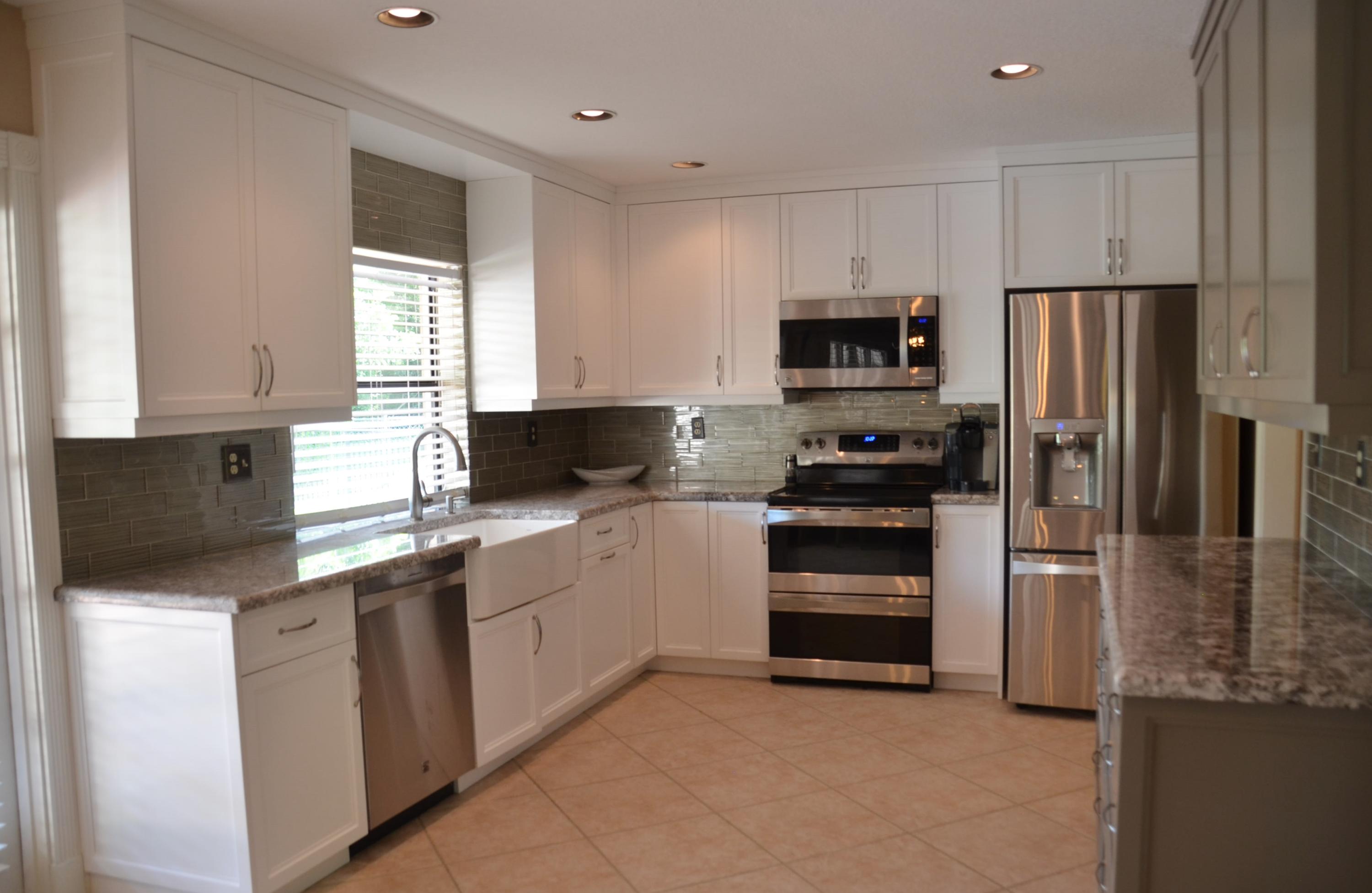 20954 Chisolm Way Boca Raton, FL 33428 - Photo 10 of 36 Kitchen
