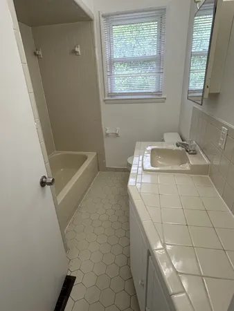 $1,350 | 4762 Trenton Drive, Unit B, Hermitage, TN 37076