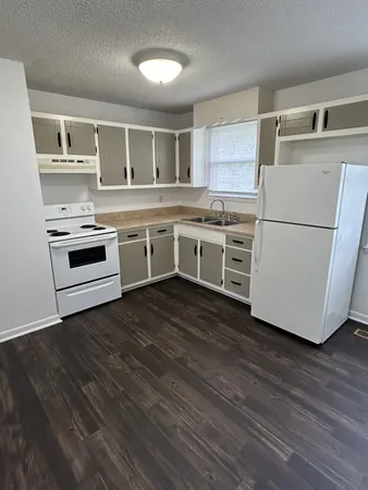 $1,350 | 4762 Trenton Drive, Unit B, Hermitage, TN 37076