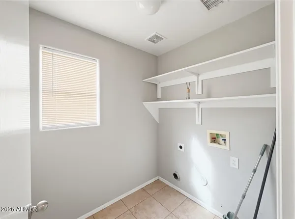 a view of utility room