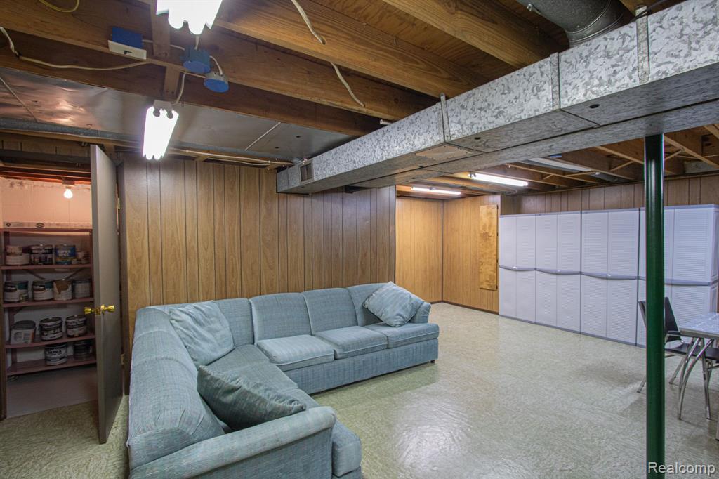 35259 Kelly Road Clinton Township, MI 48035 - Photo 26 of 47