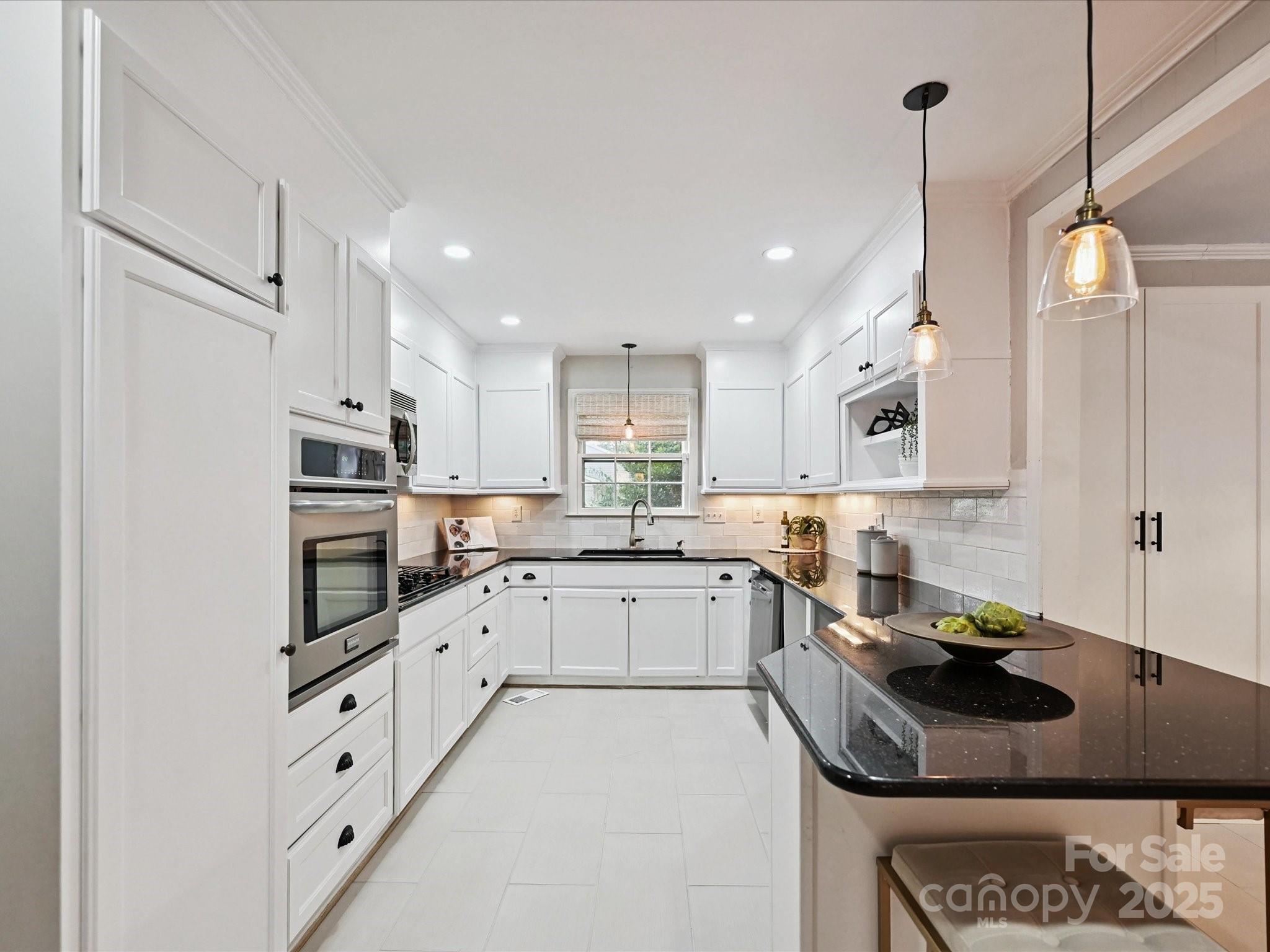 4008 Sulkirk Road Charlotte, NC 28210 - Photo 15 of 33 Gallery Image 15