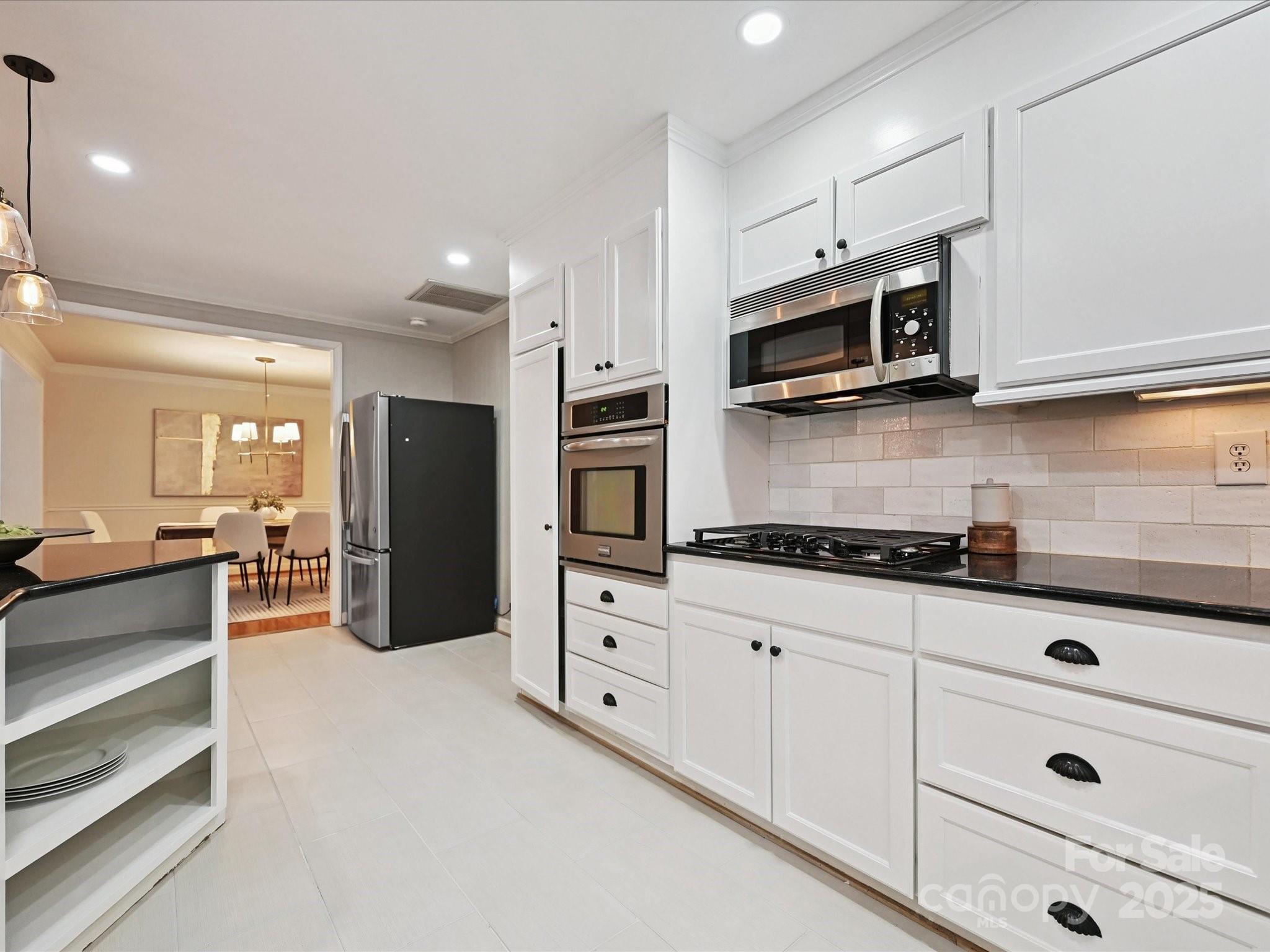 4008 Sulkirk Road Charlotte, NC 28210 - Photo 17 of 33 Gallery Image 17