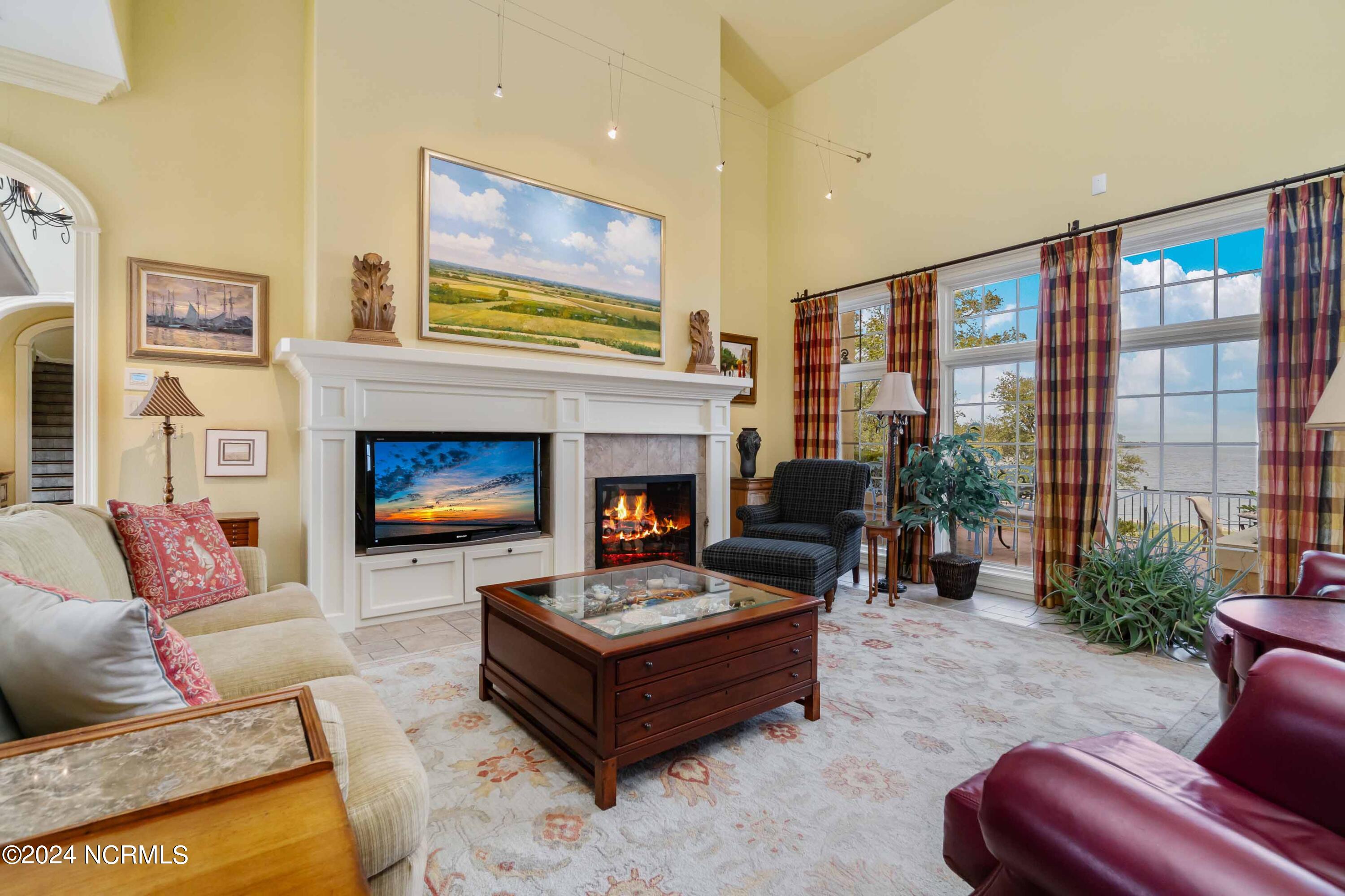 6054 Dolphin Road Oriental, NC 28571 - Photo 18 of 76 Great Room