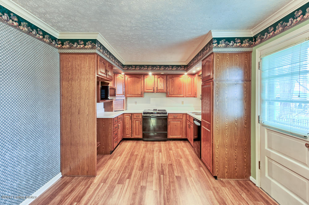 9340 Fairground Road Louisville, KY 40291 - Photo 6 of 29 9340-FGR-6