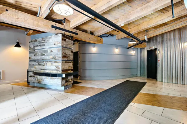 $3,200 | 2210 West Wabansia Avenue, Unit 202, Chicago, IL 60647