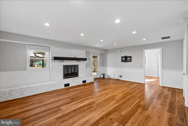 $4,950 | 7107 Tyndale Street, McLean, VA 22101