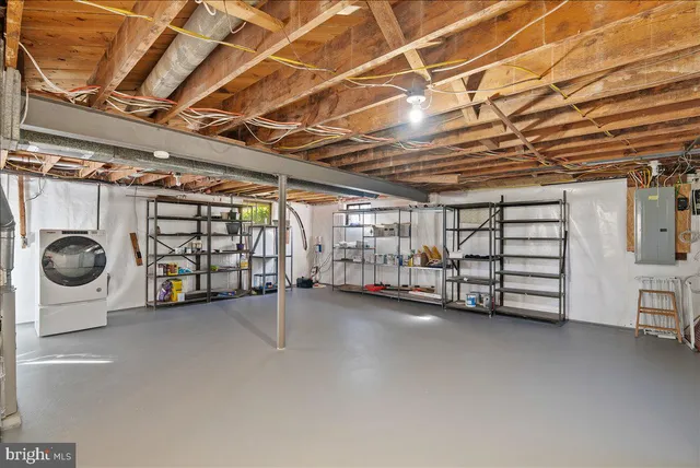 $4,950 | 7107 Tyndale Street, McLean, VA 22101