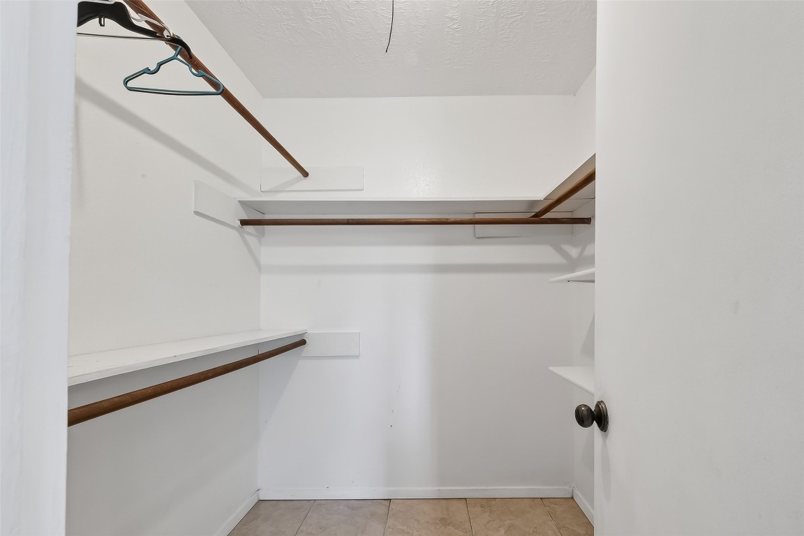 2410 Colonial Ridge Drive Friendswood, TX 77546 - Photo 30 of 37