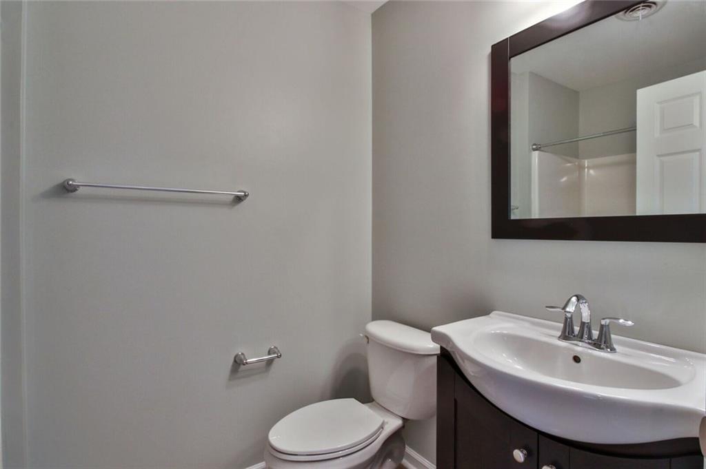 231 Maple Ridge Drive Canonsburg, PA 15317 - Photo 21 of 25 Stylish hall bath ...