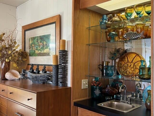 49305 Highway 74, Unit 109 Palm Desert, CA 92260 - Photo 16 of 52 a bathroom with a sink and a mirror