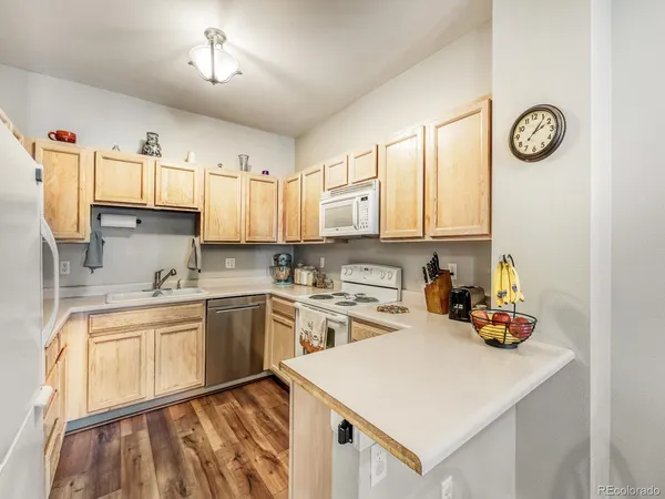 $330,000 | 3216 South Walden Court, Unit L, Aurora, CO 80013