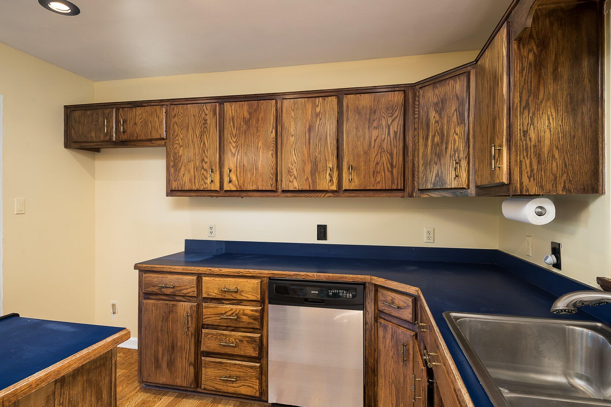 3647 Winchester Road Lexington, KY 40509 - Photo 12 of 35 015-3647_winchester_rd_8_9_22-highrez.jp