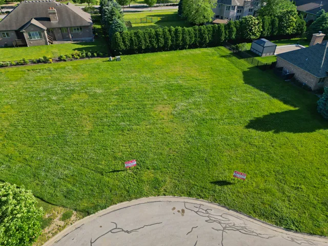 $99,900 | 24817 Petit Court, Plainfield, IL 60586