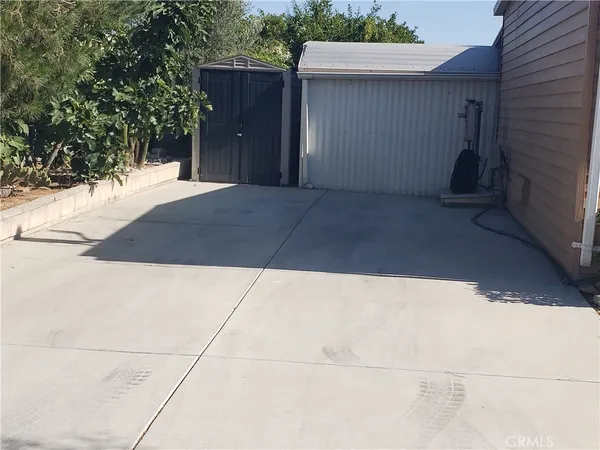 $975 | 800 South Palm Avenue, Unit A, Hemet, CA 92543