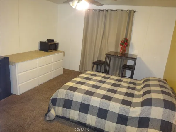 $975 | 800 South Palm Avenue, Unit A, Hemet, CA 92543
