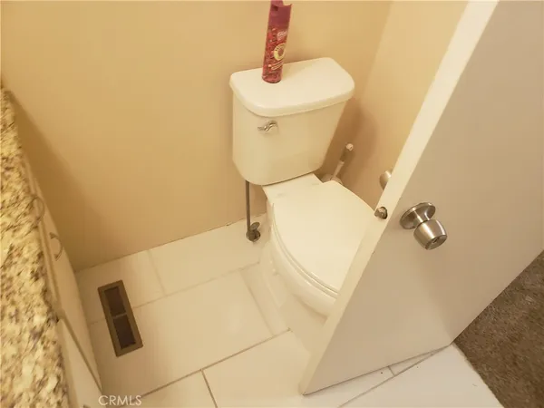 $975 | 800 South Palm Avenue, Unit A, Hemet, CA 92543