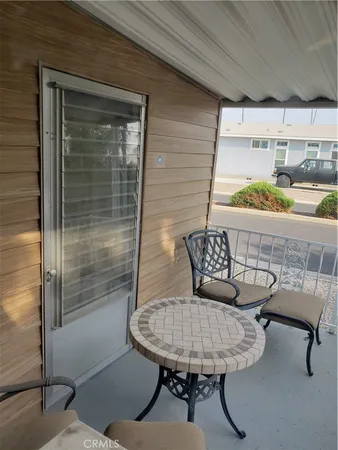 $975 | 800 South Palm Avenue, Unit A, Hemet, CA 92543