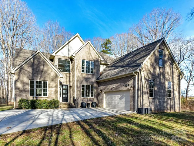 $855,000 | 1409 Bloomsberry Lane, Waxhaw, NC 28173
