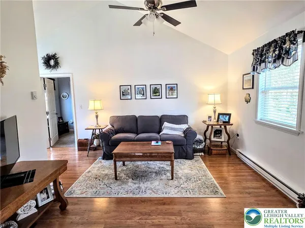 $265,000 | 105 White Oak Drive, Jim Thorpe, PA 18229
