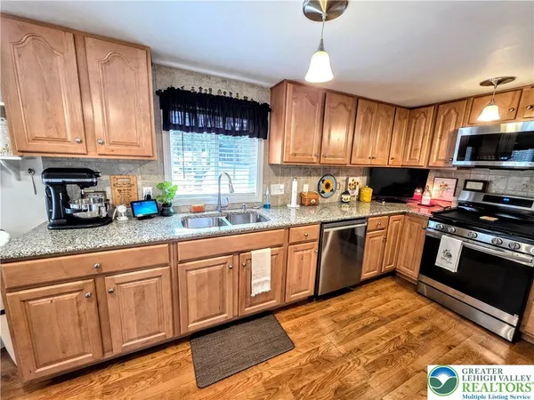 $265,000 | 105 White Oak Drive, Jim Thorpe, PA 18229