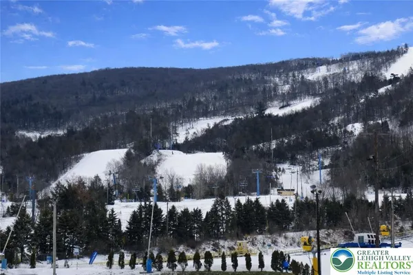 $265,000 | 105 White Oak Drive, Jim Thorpe, PA 18229