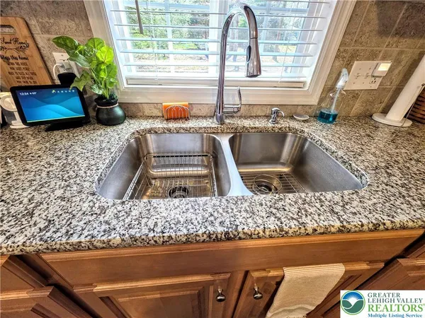 $265,000 | 105 White Oak Drive, Jim Thorpe, PA 18229