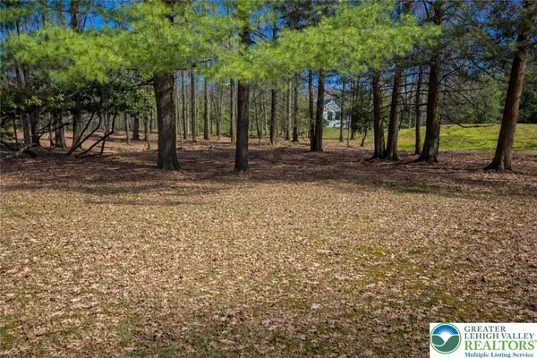 $265,000 | 105 White Oak Drive, Jim Thorpe, PA 18229