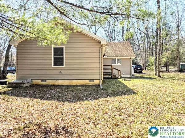 $265,000 | 105 White Oak Drive, Jim Thorpe, PA 18229
