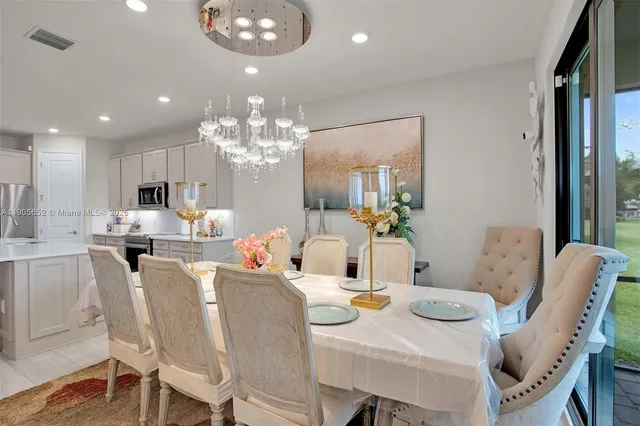 $988,000 | 7700 Northwest 84th Street, Fort Lauderdale, FL 33321