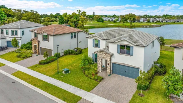 $988,000 | 7700 Northwest 84th Street, Fort Lauderdale, FL 33321