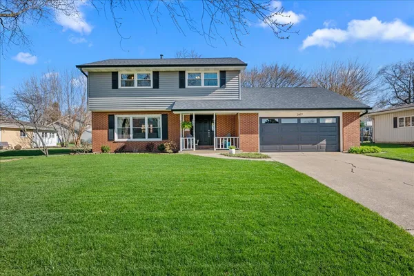 $439,000 | 2477 Cambridge Drive, Aurora, IL 60506
