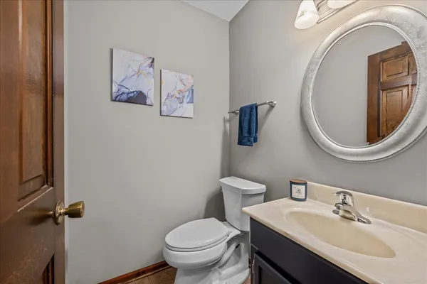$439,000 | 2477 Cambridge Drive, Aurora, IL 60506