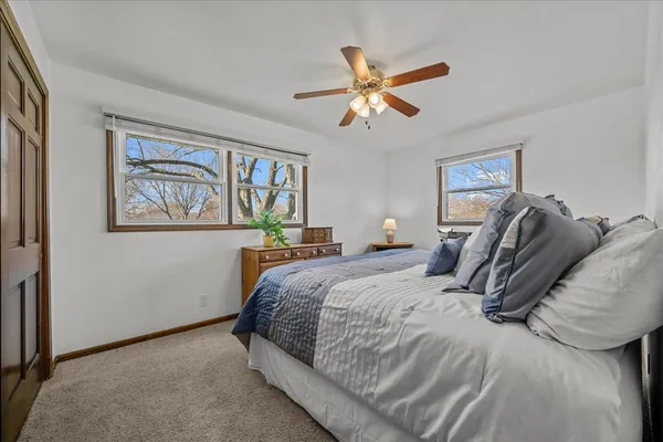 $439,000 | 2477 Cambridge Drive, Aurora, IL 60506