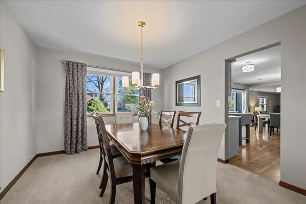 $439,000 | 2477 Cambridge Drive, Aurora, IL 60506