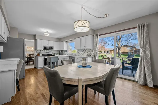 $439,000 | 2477 Cambridge Drive, Aurora, IL 60506