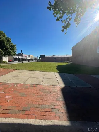 $21,999 | 3-lot Broad Street, Altavista, VA 24517