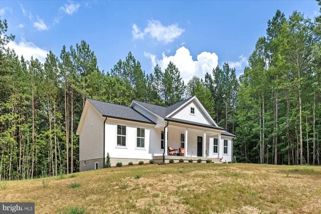 $556,900 | 23439 Valley Lane, Unionville, VA 22567